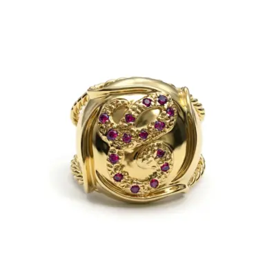 Anel Bouchon Rubis em Ouro Amarelo 18k