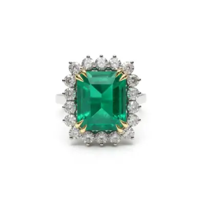 Anel Clássico Imperial em Ouro Branco 18k com Diamantes