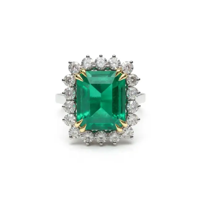 Anel Clássico Imperial em Ouro Branco 18k com Diamantes