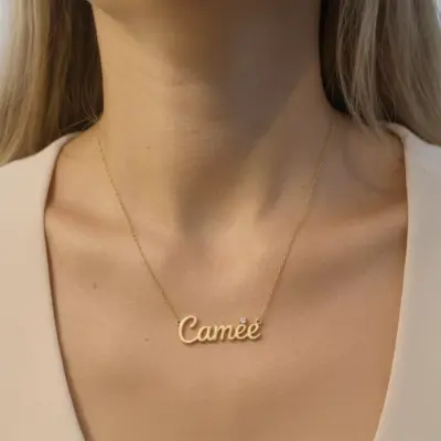Colar Nome Personalizado em Ouro Amarelo 18k com Diamante - Aplicada